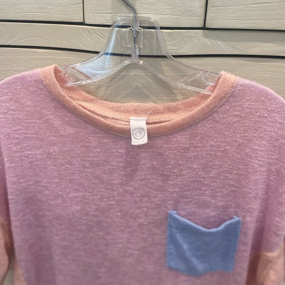 Cy Fashions Colorblock Tee Size Small - Picture 4 of 4